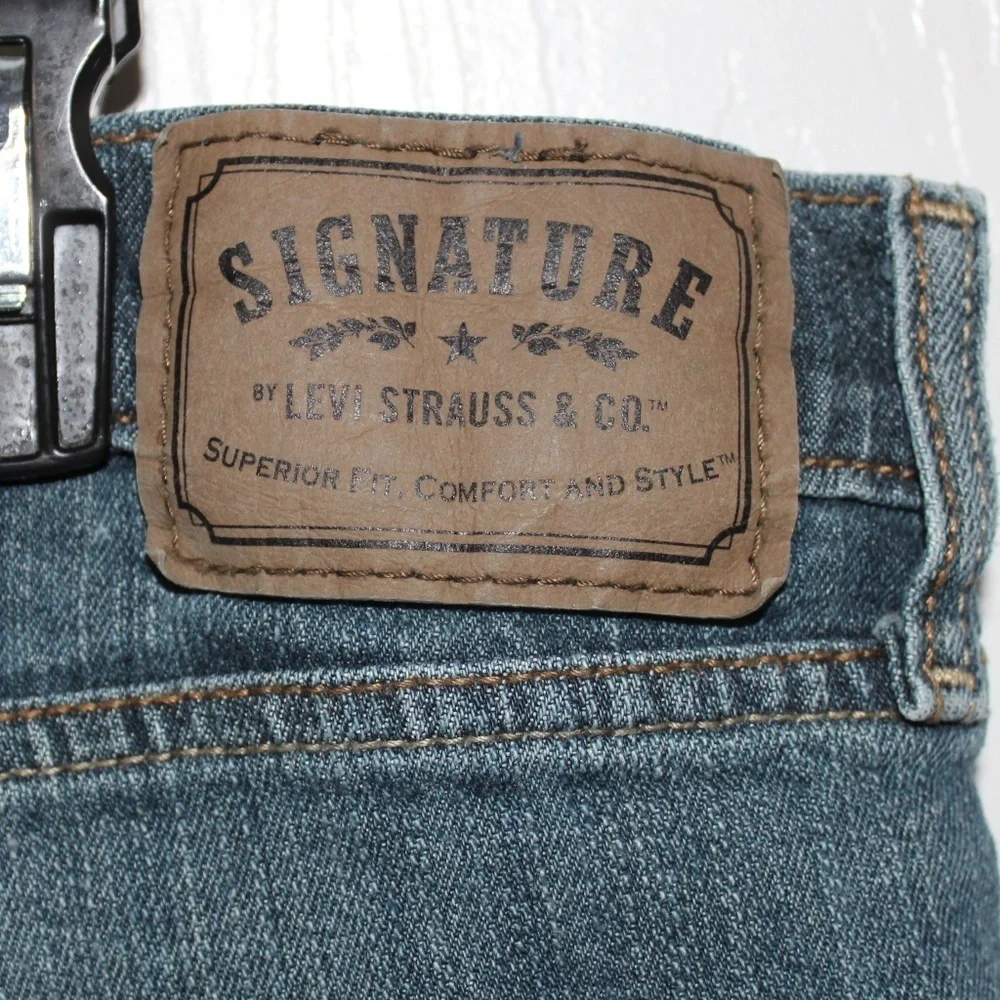 Signature by Levi Strauss signature by